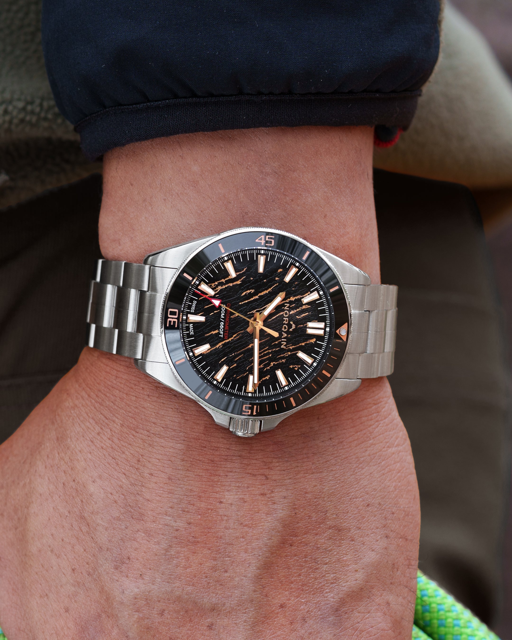 NEVEREST Glacier 40mm Black & Gold | NORQAIN Swiss Made